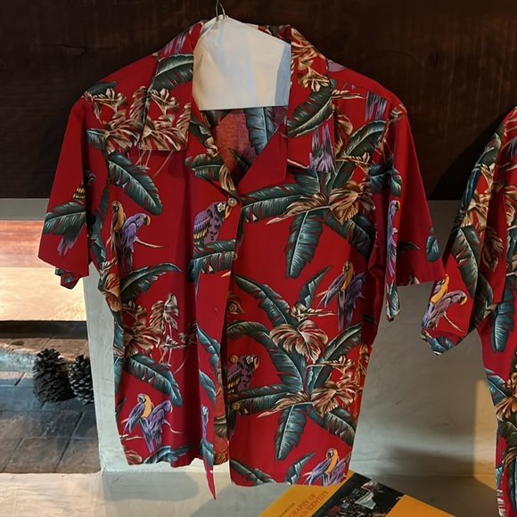 2 vintage Paradise Found Hawaiian shirts - never worn. - Picture 3 of 3
